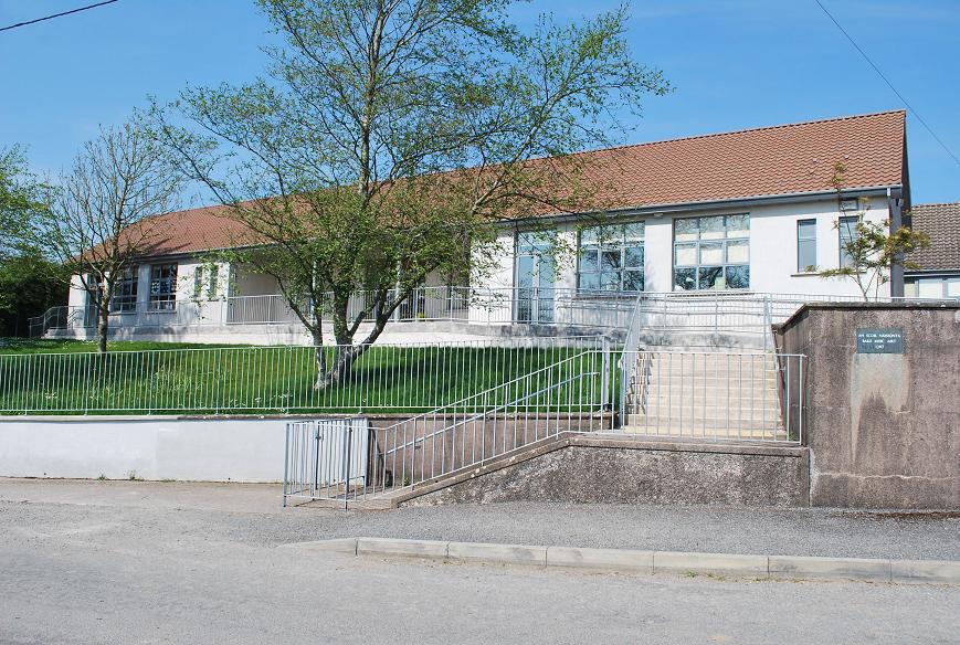 Bunscoil_Baile_Mhic_Airt_1